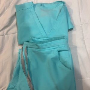 Figs Scrubs set. Medium size